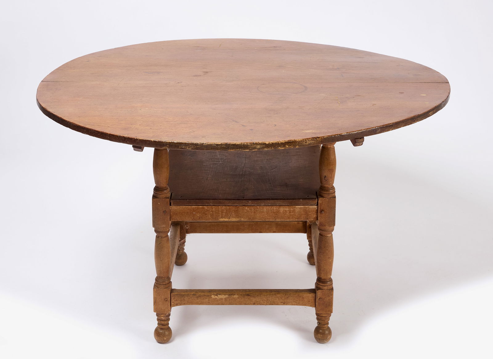 Hutch Table (1 of 6)