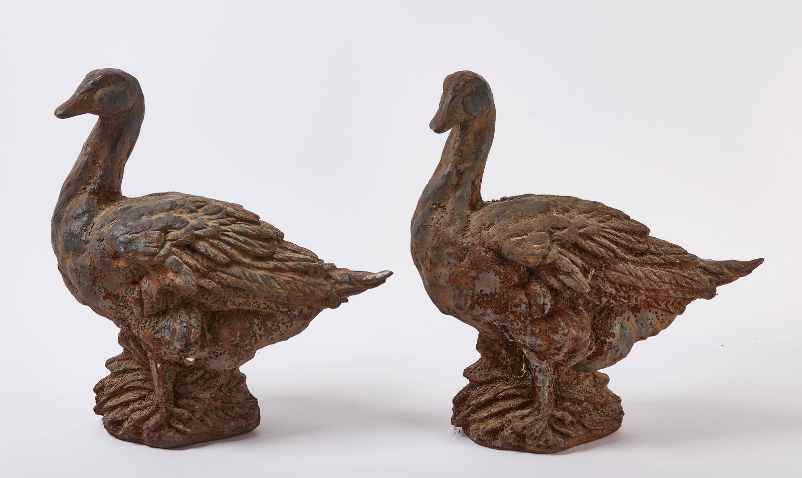 Pair of Cast Iron Geese (1 of 4)