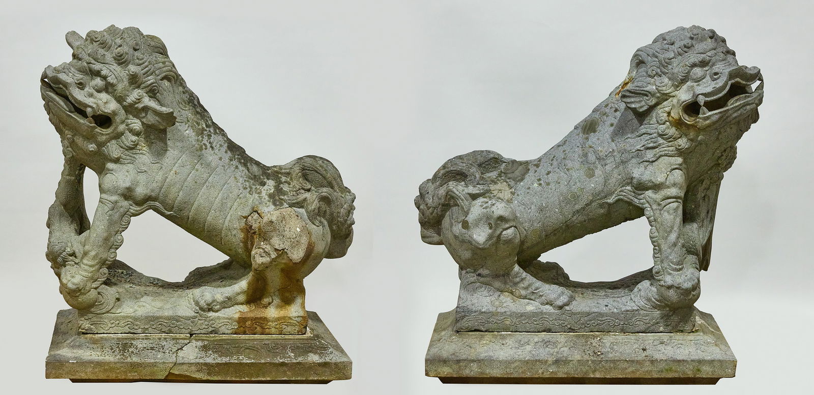 Monumental Pair of Granite Foo Dogs (1 of 12)