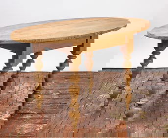 Oval Pine Table