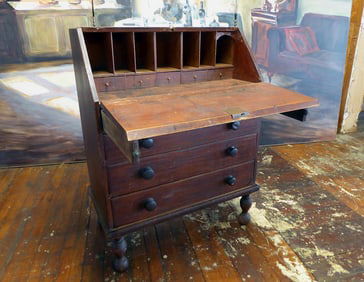 Slant Lid Desk