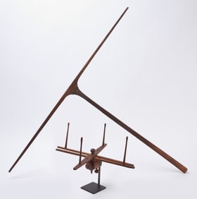 Shaker  Cape Lifter and Yarn Winder