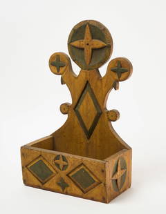 Maine Wall Box with Oversize Lollipop Top: Wall box with oversize lollipop top with compass rose. Painted in yellow and green with red accents. Maine, second quarter of the 19th century. H 19-1/2 in. W 11-3/8 in. D 6-5/8 in. Condition: Backsid