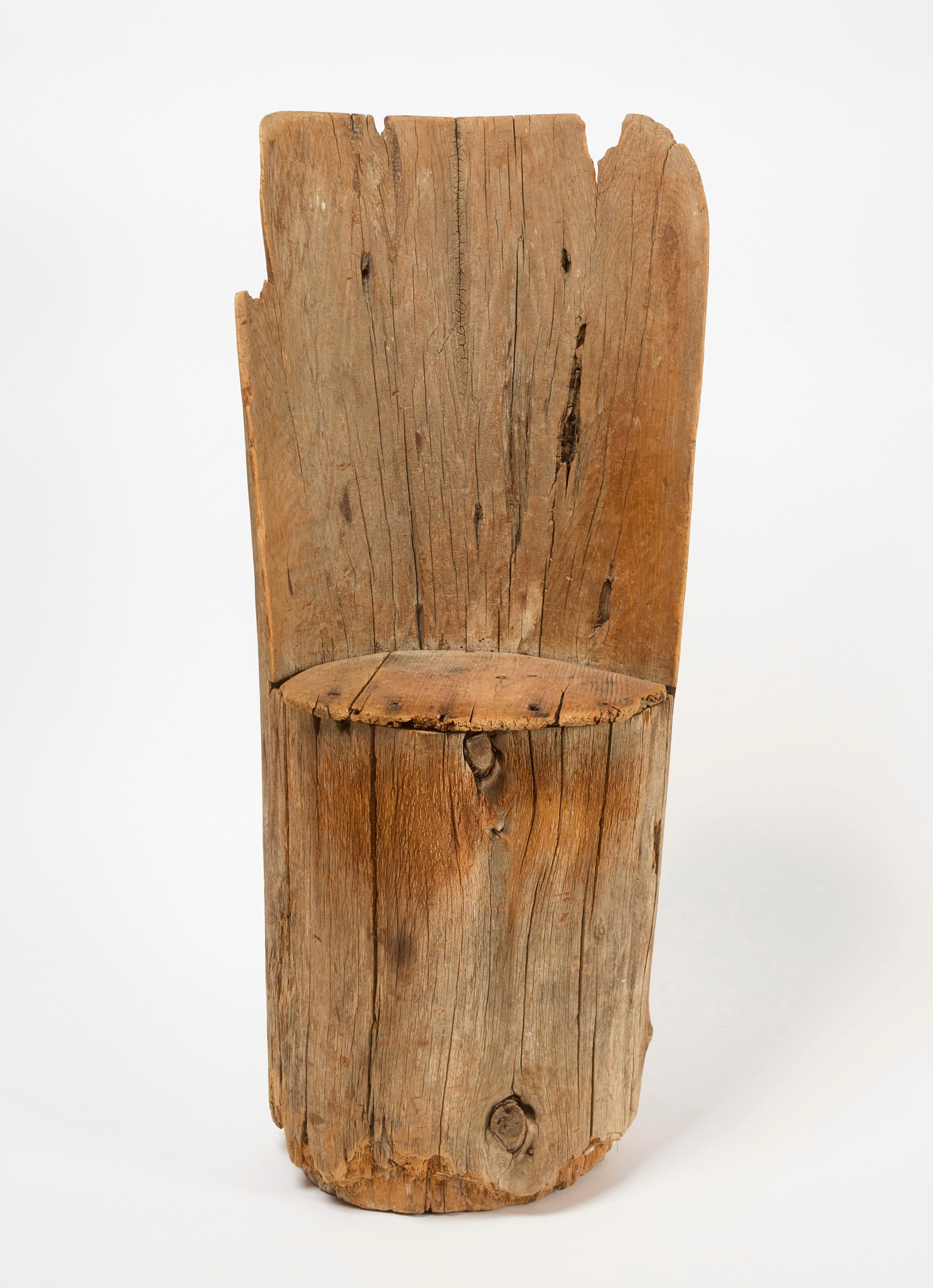 Primitive Tree Stump Chair (1 of 6)