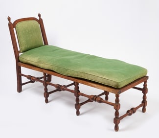 Early New England Queen Anne Daybed