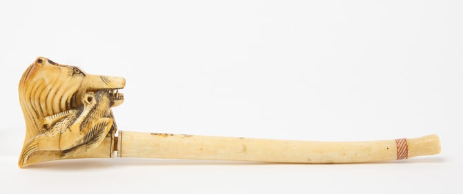Inuit Carved Pipe