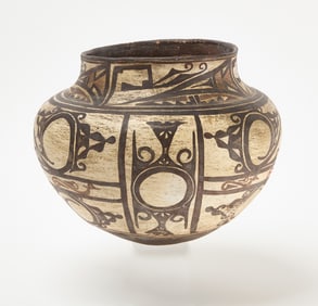 Large Zuni Olla