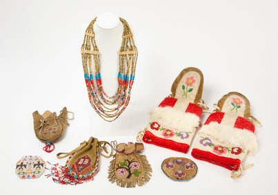 Group of Native American Beadwork Items