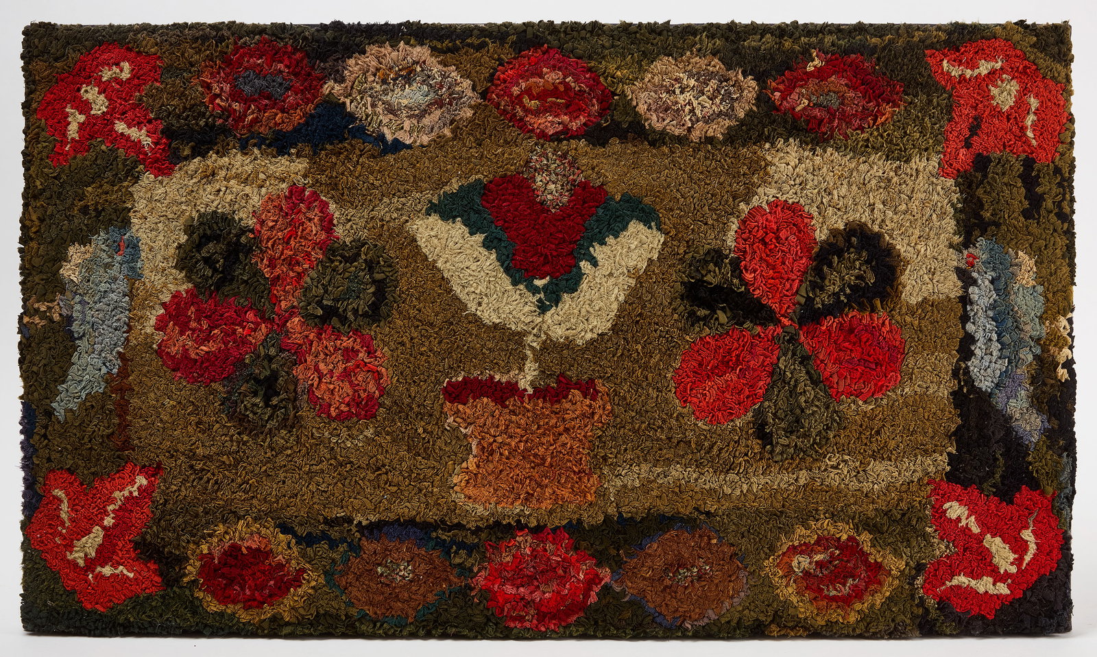 Hooked Rug with Flowers (1 of 2)