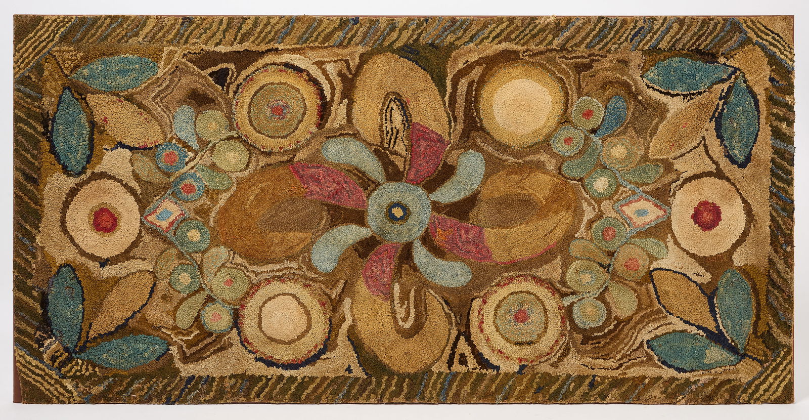 Hooked Rug with Pinwheel (1 of 2)