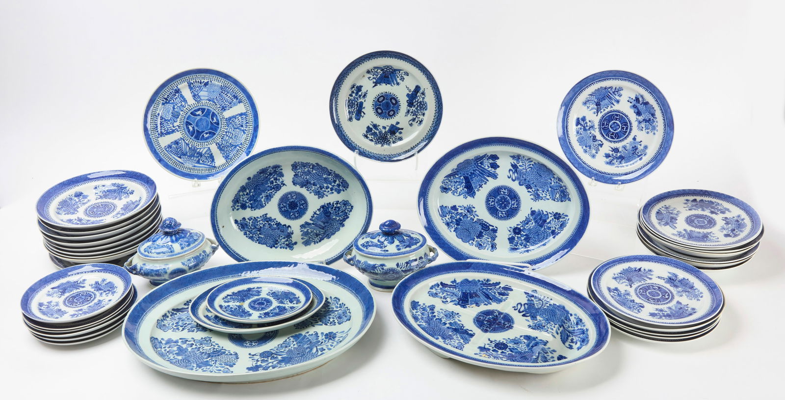 Large Group of Fitzhugh Porcelain Dinner Ware (1 of 2)