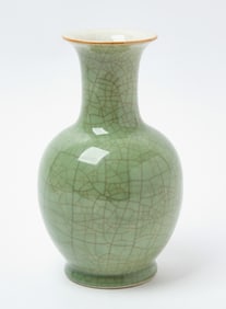 Celadon  Crackle Glaze Vase