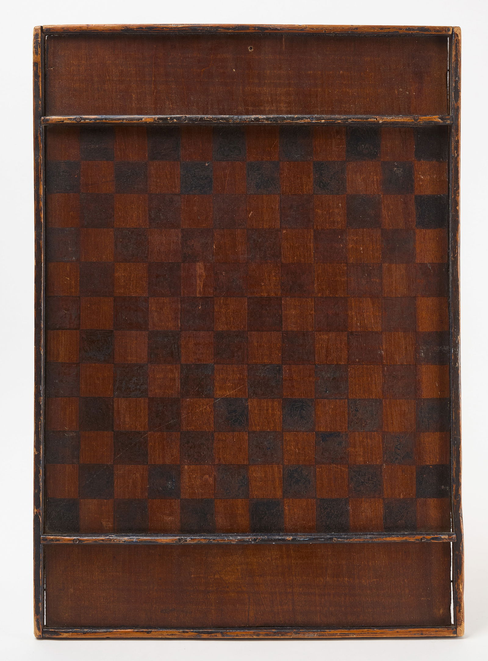 Checkerboard: Checkerboard doble side. H 25-3/4 in. W 18-1/4 in.