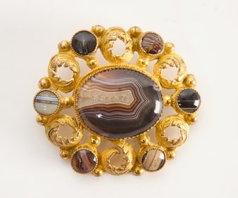 10k Victorian Agate Brooch