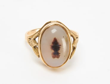 14k Ring with Agate Cabochon