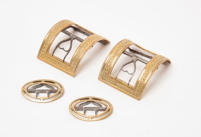 Colonial Gold Buckle Set