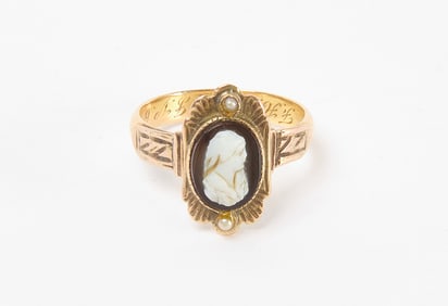 14K Ladies Cameo Ring