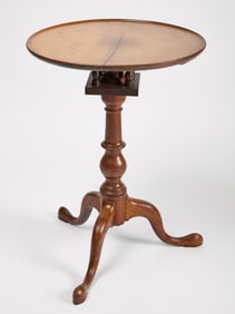 Queen Anne Tilt -Top Candlestand