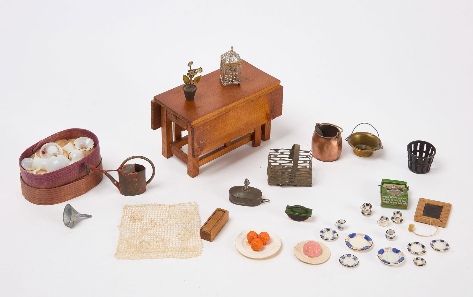 Miniature Dollhouse Kitchen Furniture and Accessories (1 of 2)