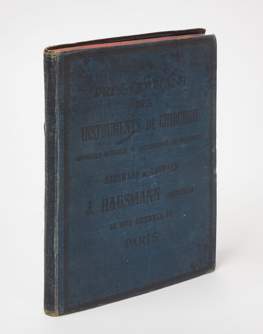 1901 'Instruments de Chirurgie' - Hausmann and Gaudard: 1901 edition of the surgical instruments catalog 'Instruments de Chirurgie' by Hausmann and Gaudard. This 320-page hardcover catalog details surgical instruments, with some color graphics.