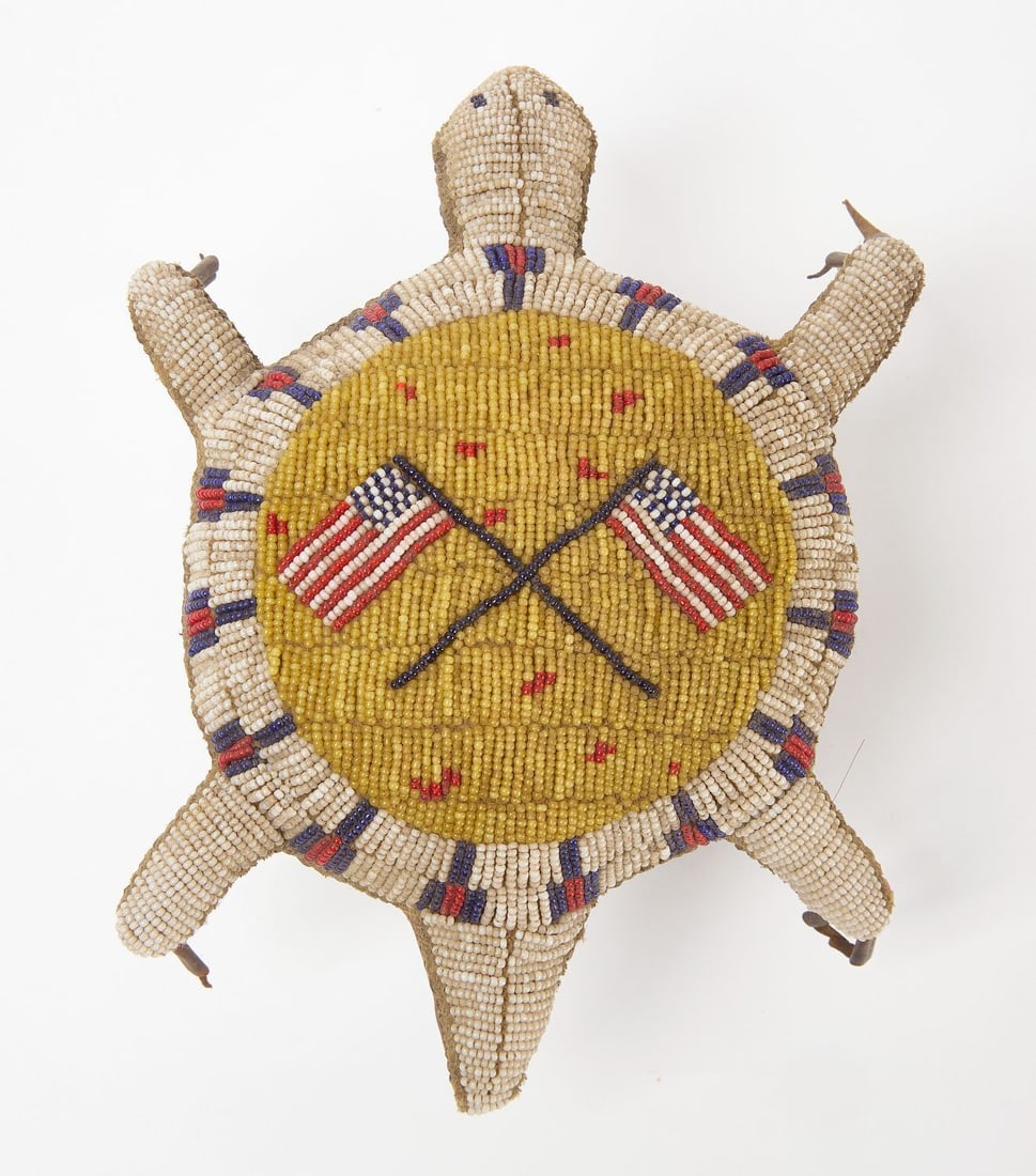 Pictorial Beaded Turtle Amulet - 3