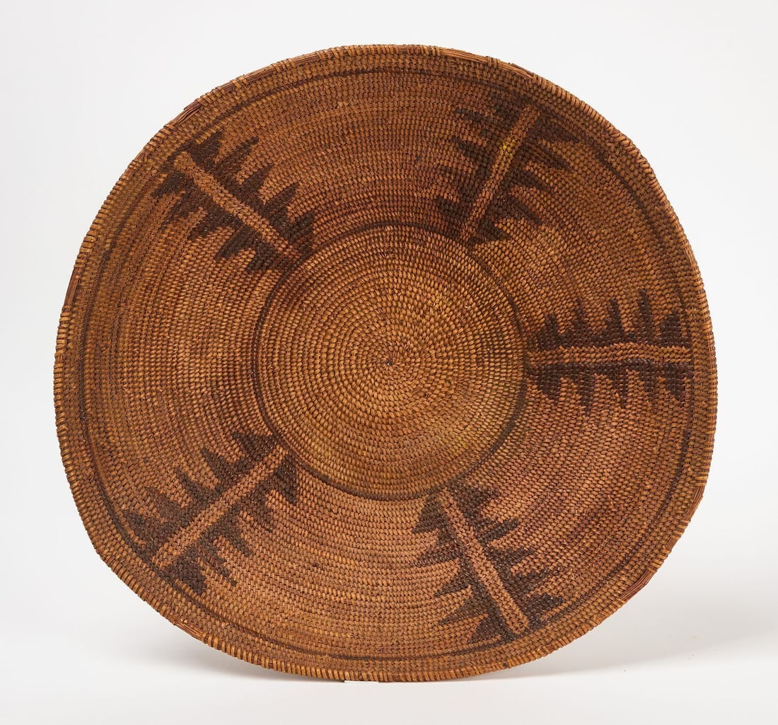 Native American Basket: Native American coiled basket. Calfornia, 19th century.D 17-3/8 in.