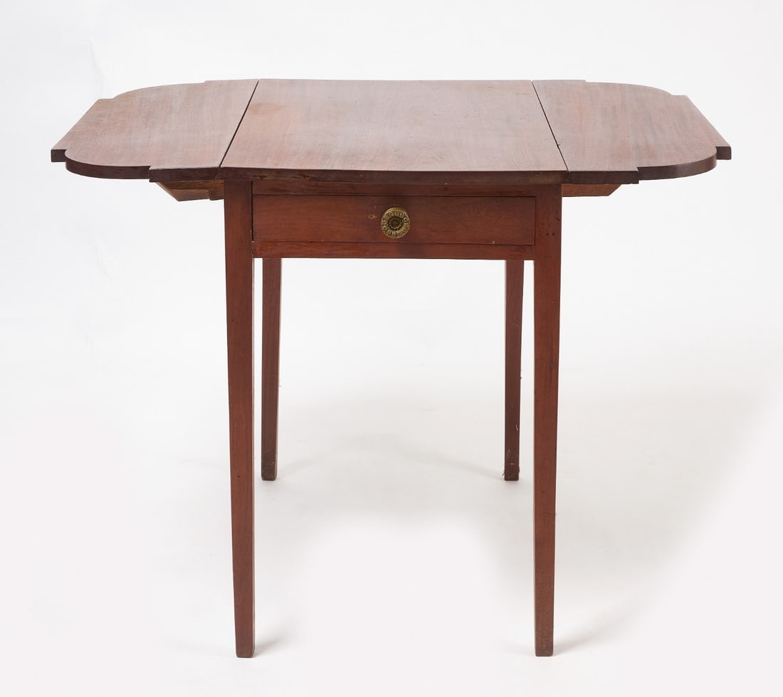 Hepplewhite Drop Leaf Table - 2