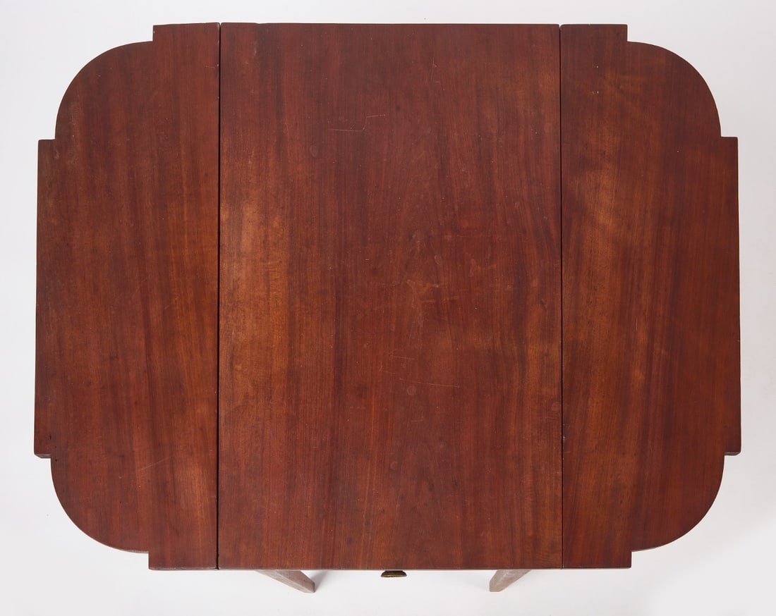 Hepplewhite Drop Leaf Table - 3