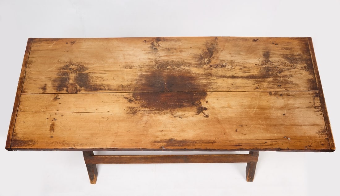 Large Sawbuck Table - 2