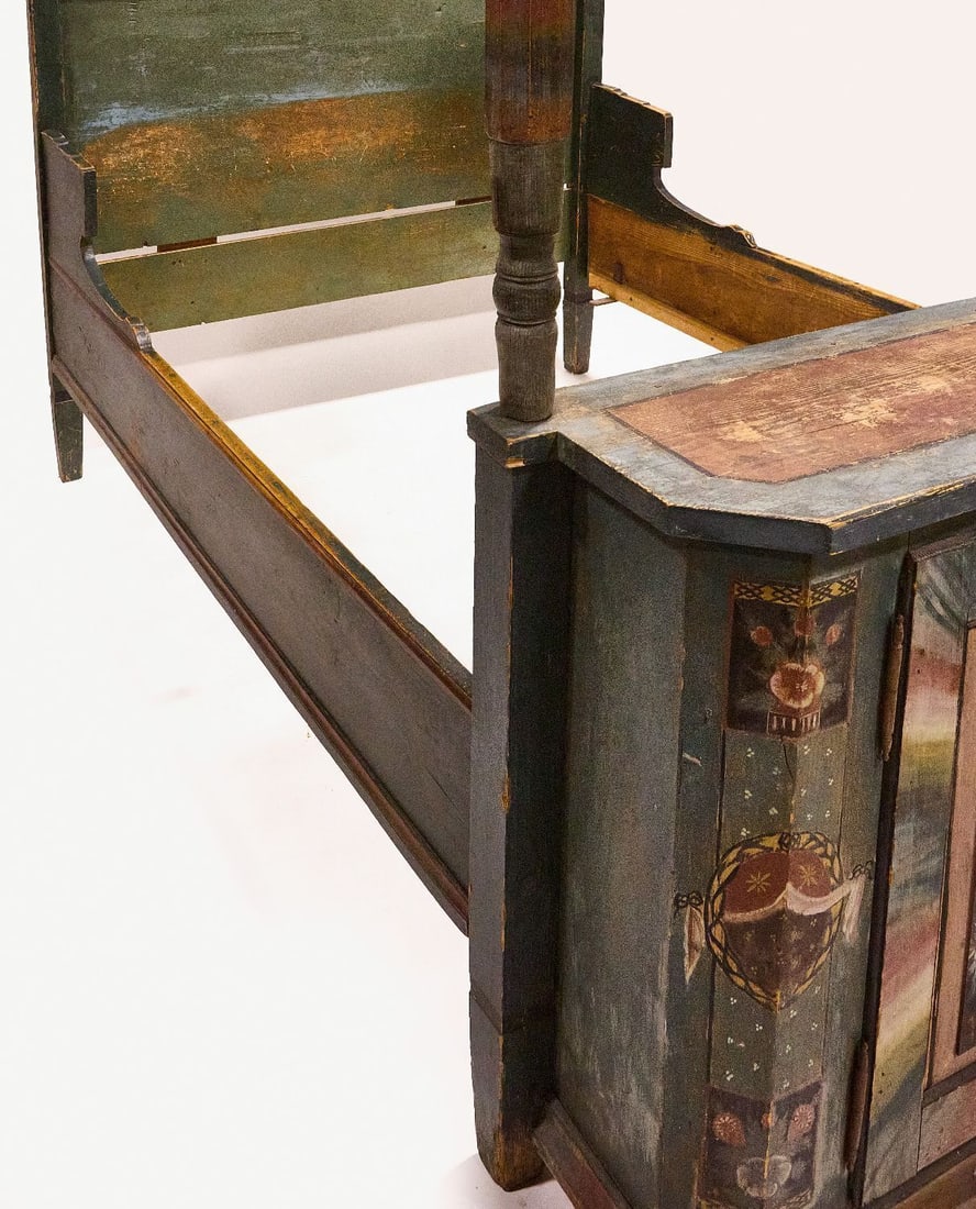 Exceptional Paint-Decorated Bedstead - 7