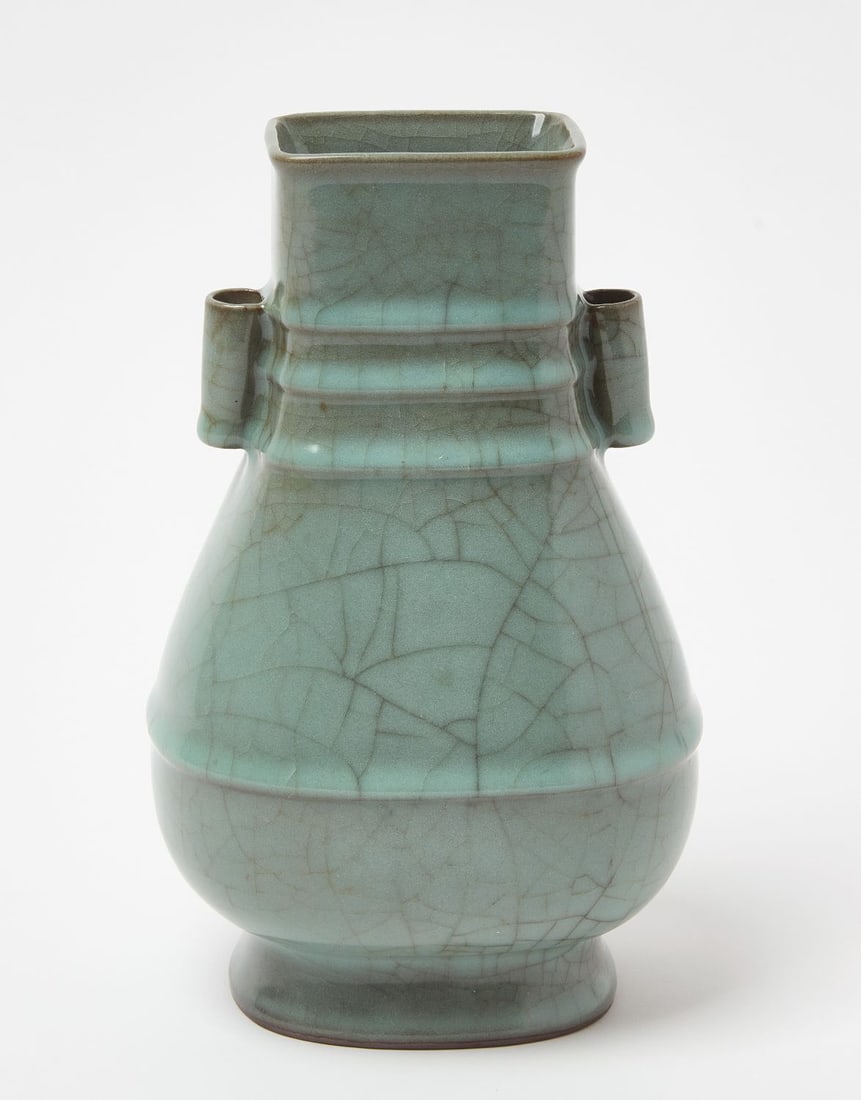 Chinese Guan Ware Mallet Vase (1 of 4)