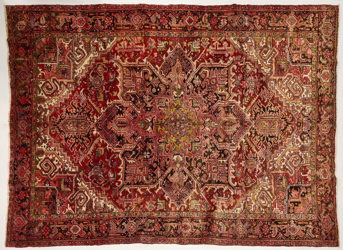 Large Oriental Carpet: Red carpet.L 136 in. W 101 in.