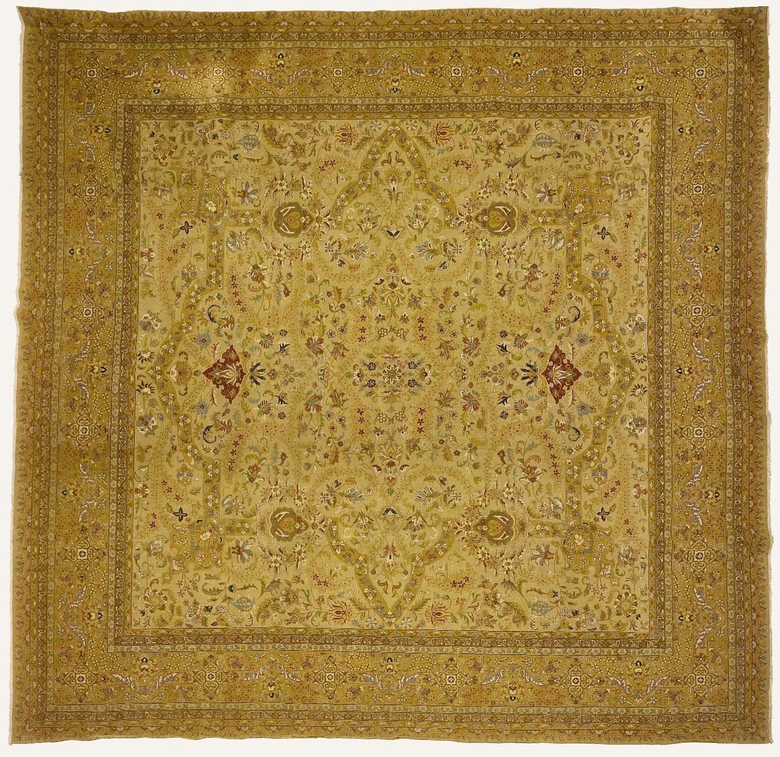 Large Oriental Carpet - 2