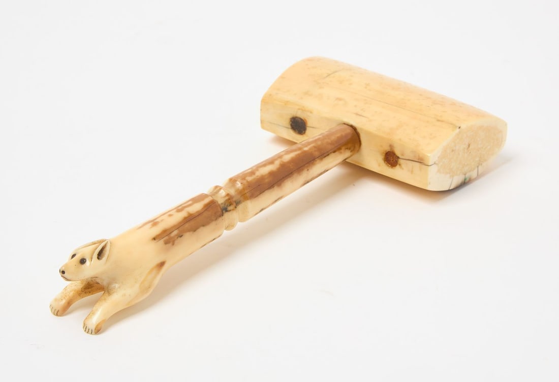 Inuit Hammer with Dog Effigy Handle (1 of 2)