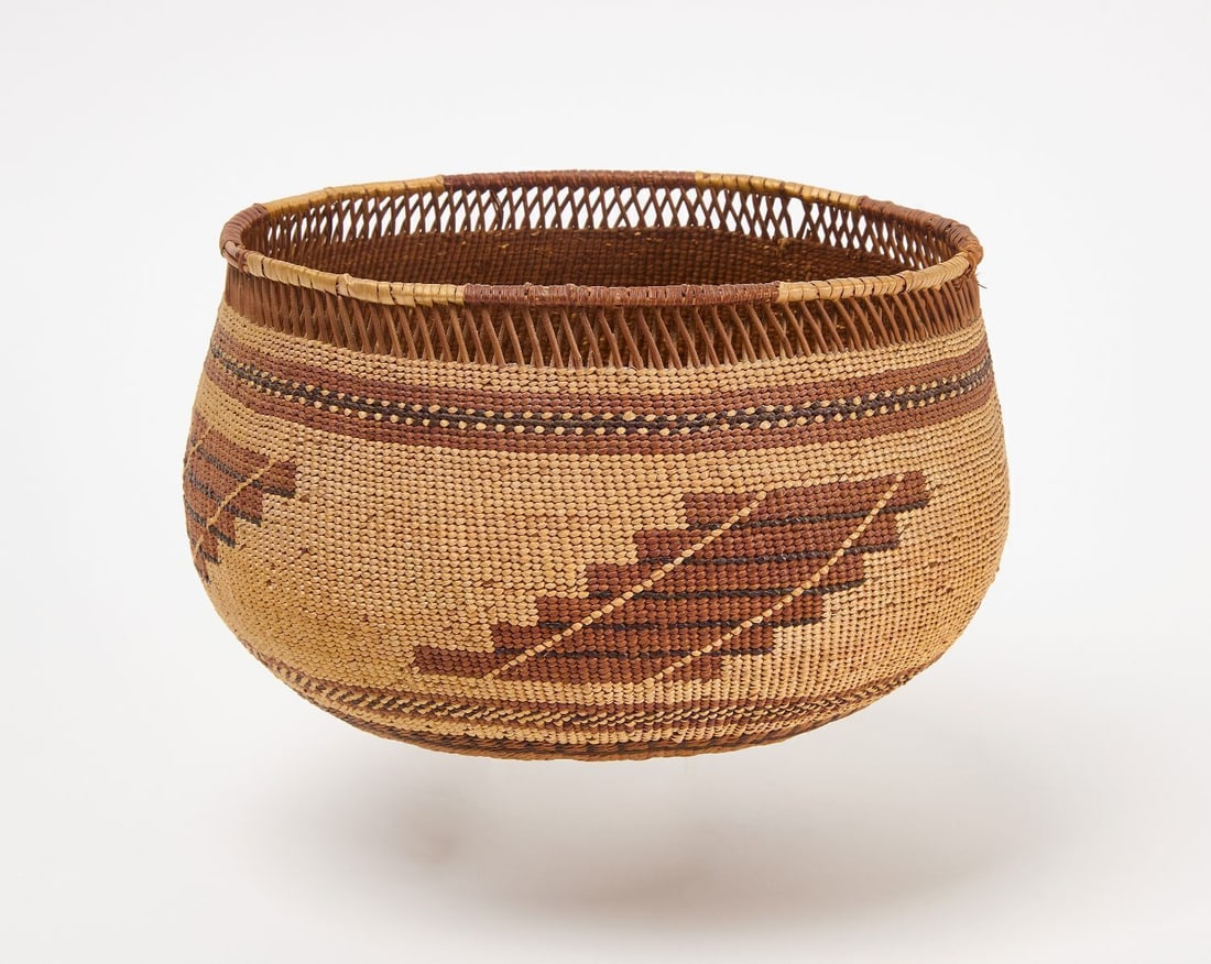 Northwest Coast Native Basket (1 of 3)