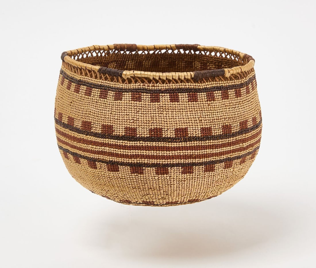 Karuk Imbricated Rim Basket (1 of 3)