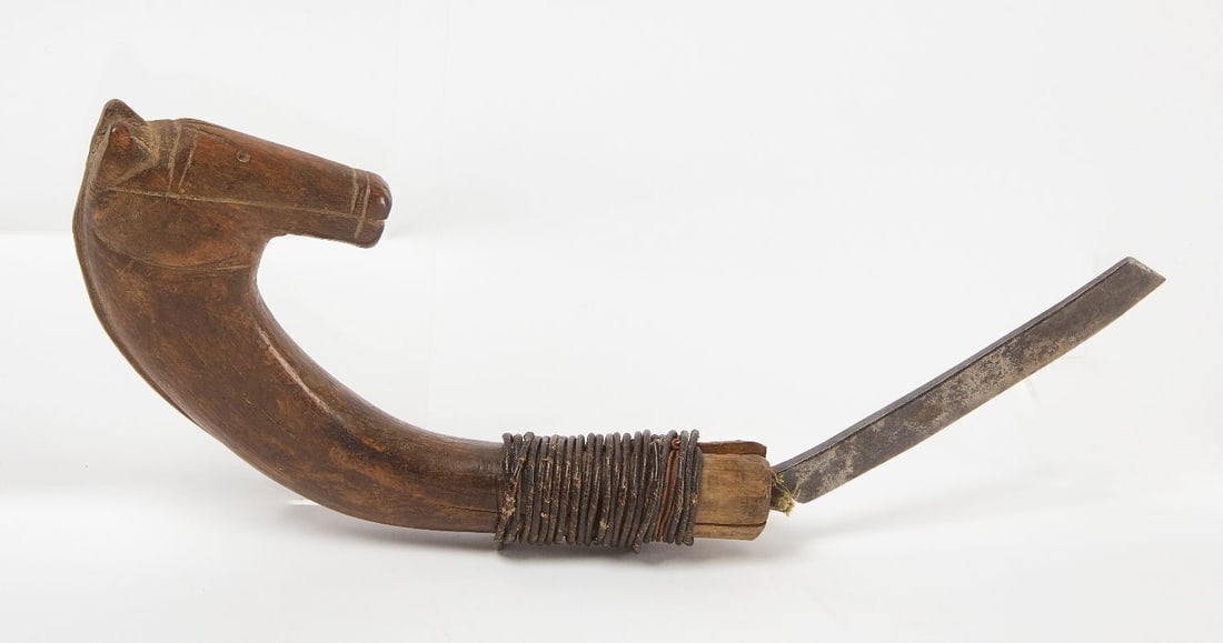 Crooked Knife with Horse Head (1 of 3)