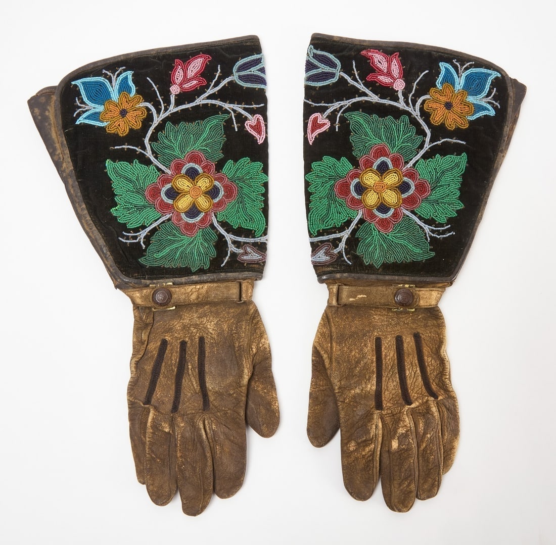 Pair of Woodland Indian Beaded Gauntlets (1 of 4)