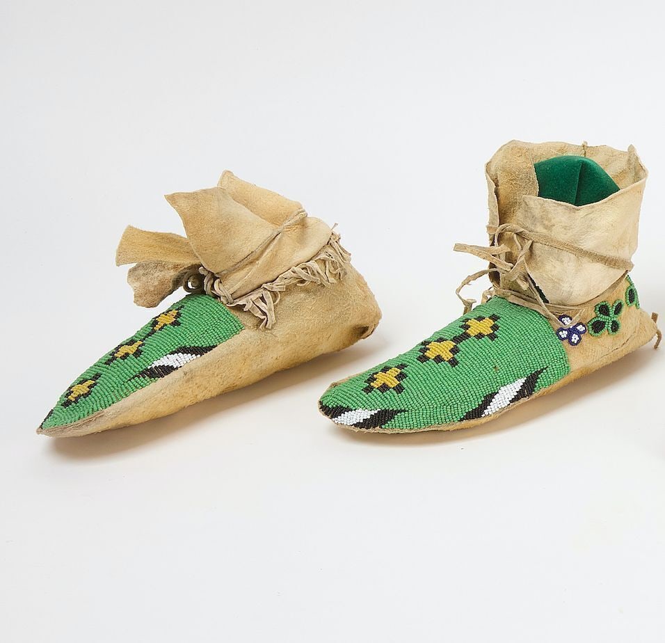 Pair Native Beaded Moccasins (1 of 3)