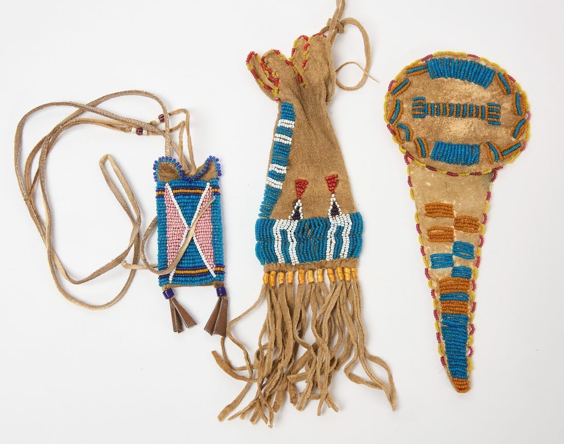 Three Small Native Beaded Bags (1 of 4)