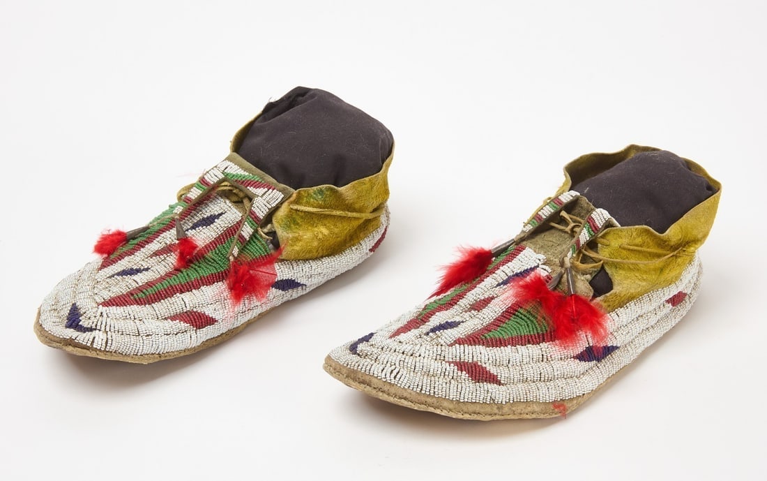 Cheyenne Pair of Beaded Moccasins (1 of 5)