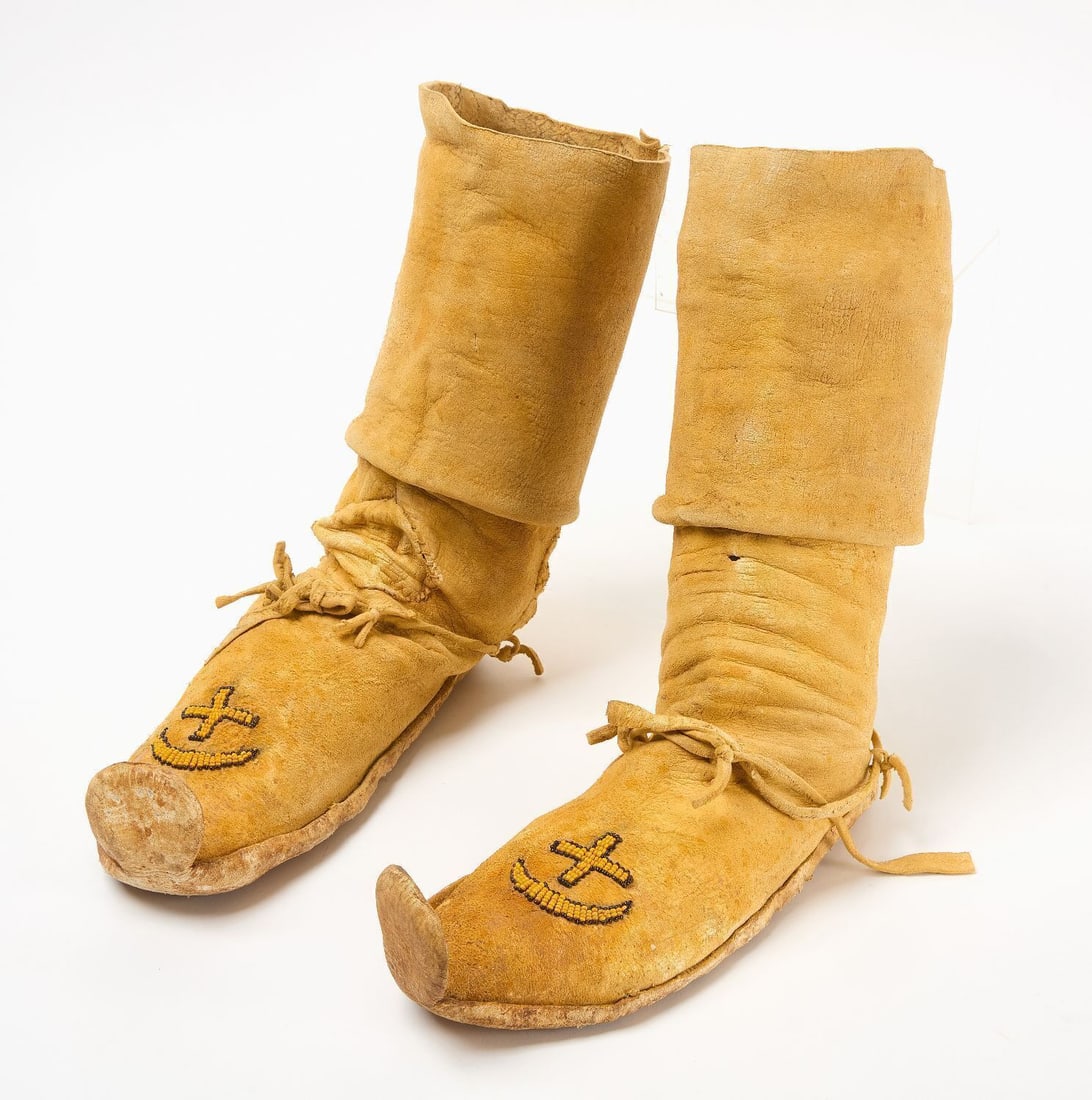 Apache Pair of High Top Toe Kicker Moccasins (1 of 3)