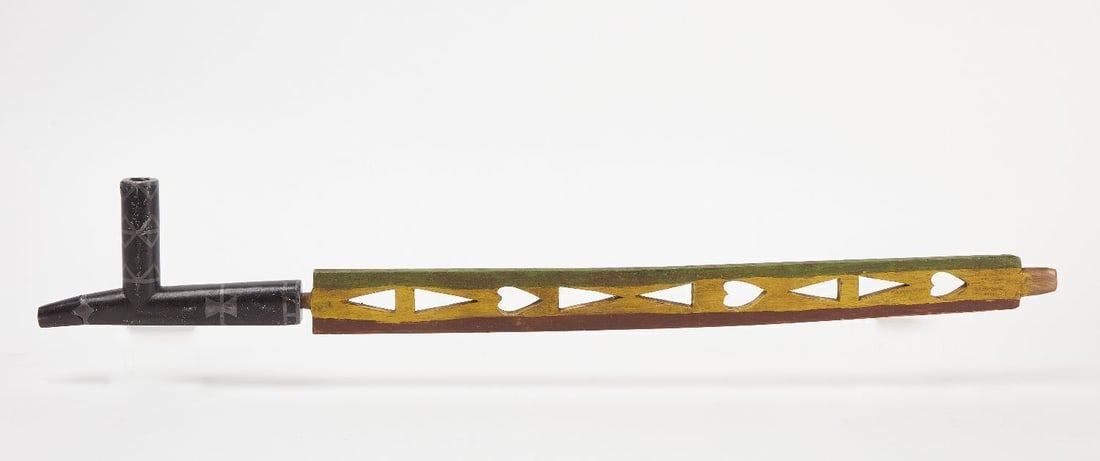 Native Pipe Carved Puzzle Stem and Bowl (1 of 3)