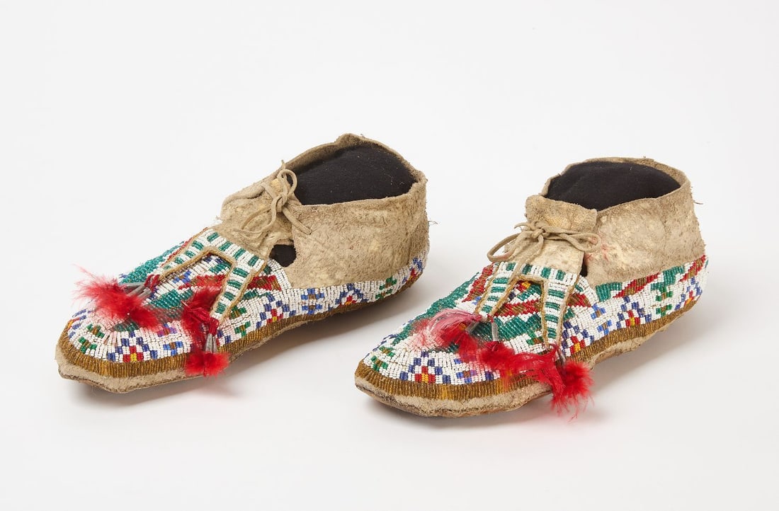 Pair of Beadwork Moccasins with Tassles (1 of 4)