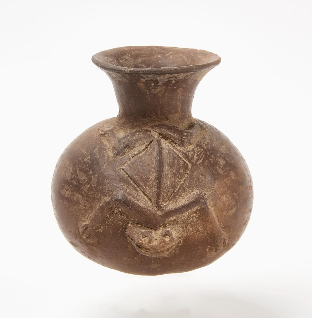 Mississippian Vase (1 of 3)