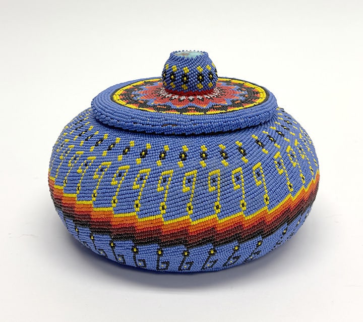 Paiute Beaded Basket: Paiute beaded covered basket with Turquoise knob. H 5-3/4D 8-1/2 in.
