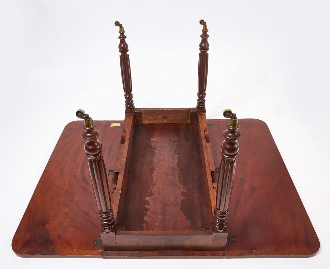 American Colonial Drop Leaf Table - 4