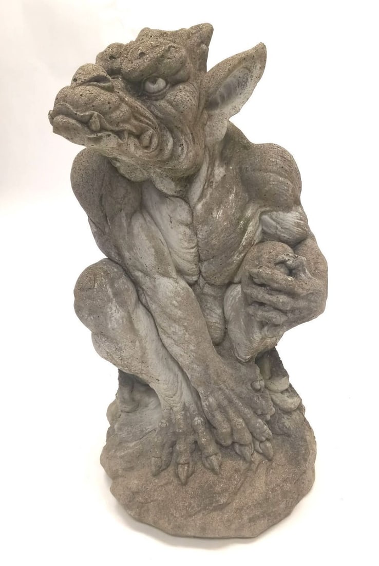 Gargoyle Statue: Gargoyle garden statue. Cast stone.H 22 in. D 12 in.