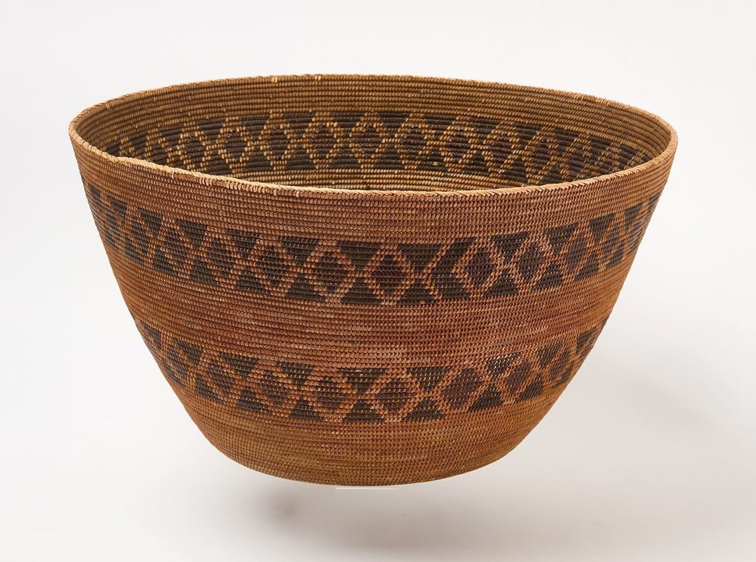Large Yokuts Basket - 2