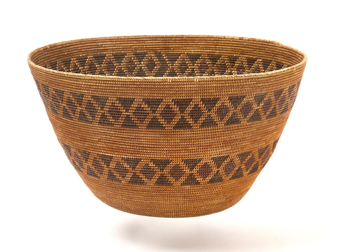 Large Yokuts Basket - 3